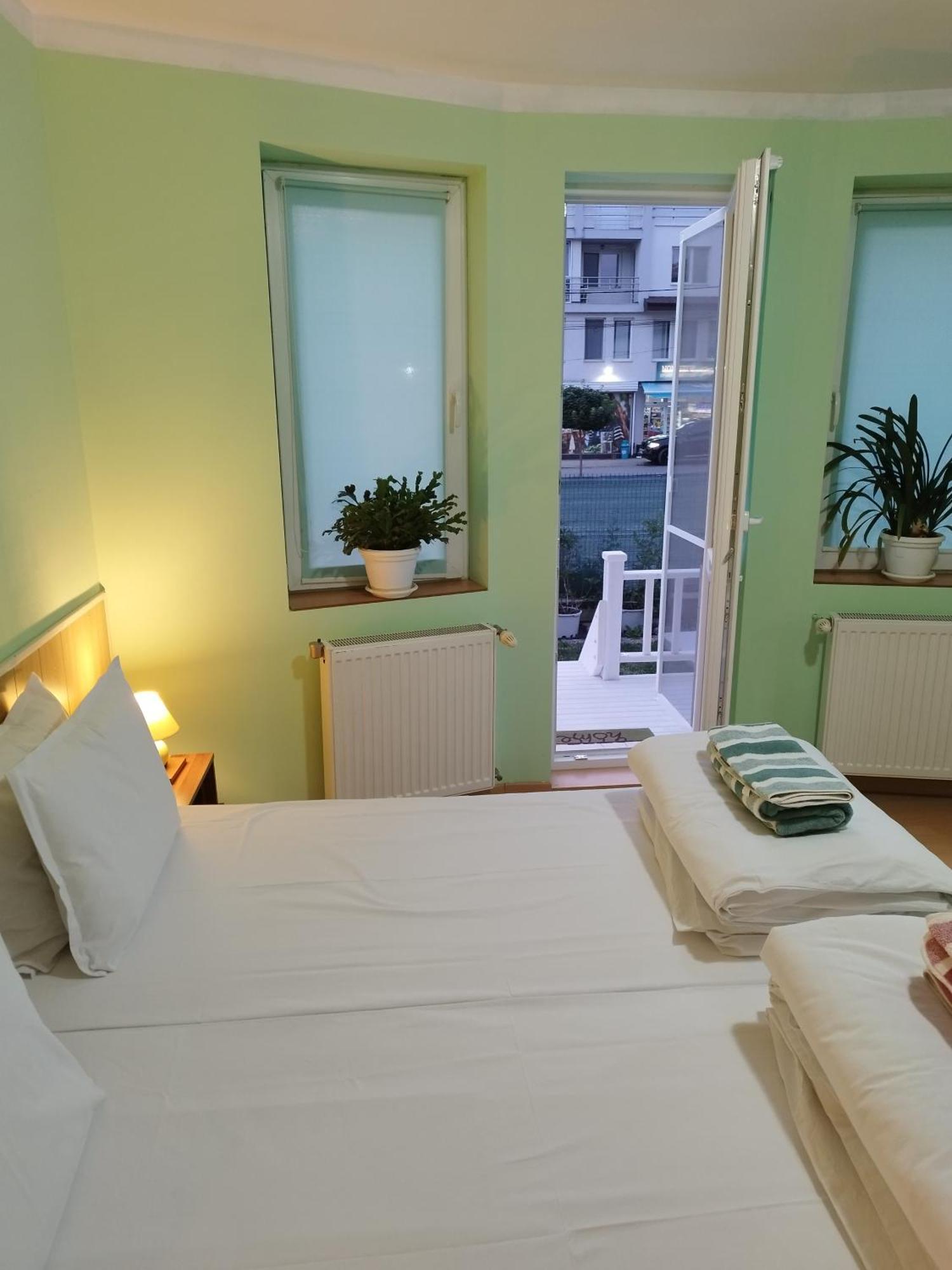Aleks Guest House Samokov Esterno foto